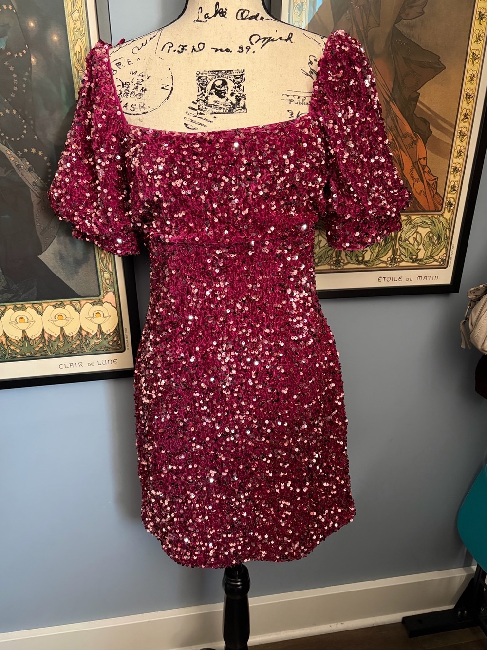 Sequin Puff-Sleeve Mini Dress in Deep Berry
